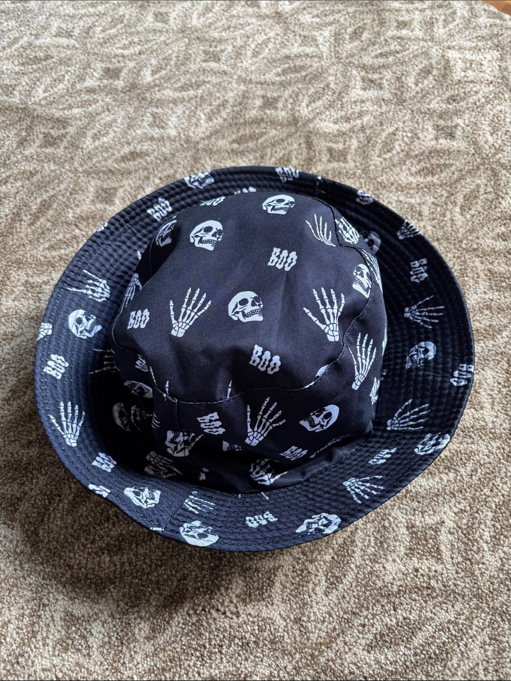 Black Skull & Skeleton reversible Bucket Hat